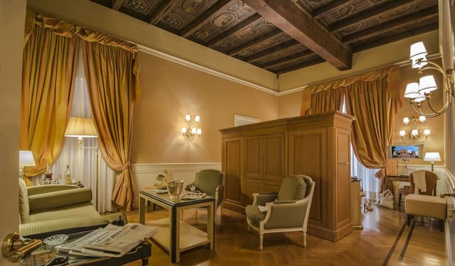 Suite, 1 King Bed with Sofa bed