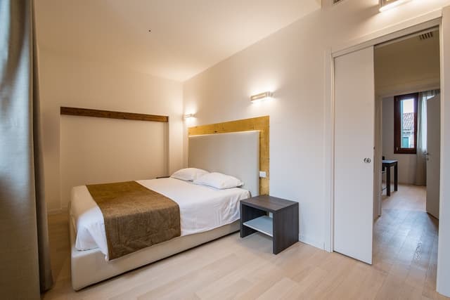 Deluxe Apartment (3 floor)