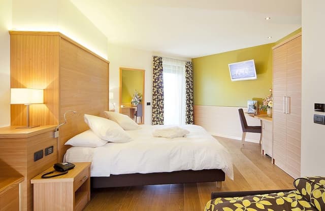 Deluxe Double Or Twin Room, Balcony