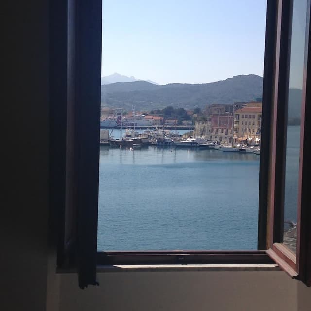 Double or Twin Room, Sea View, Beachfront