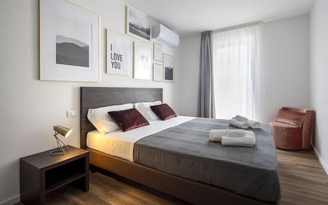 Deluxe Condo