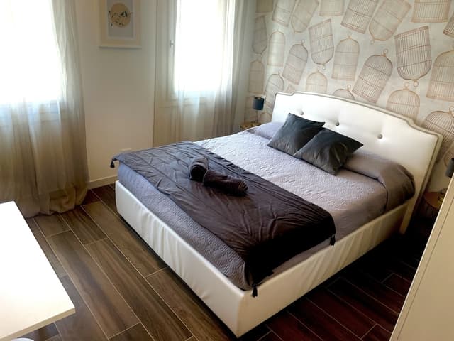 Comfort Room, 1 Queen Bed