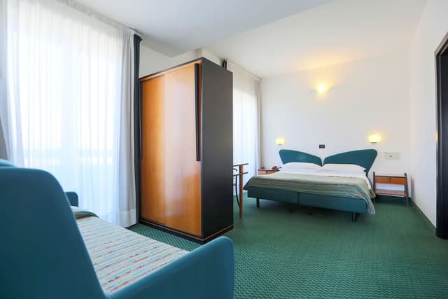 Classic Quadruple Room