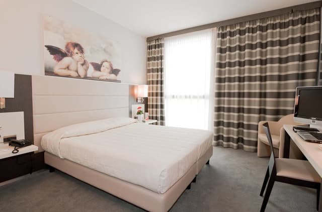 Double Room Single Use