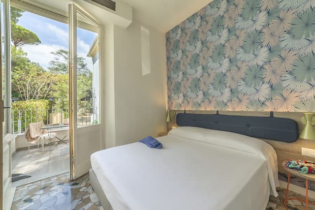 Standard Suite, Multiple Beds