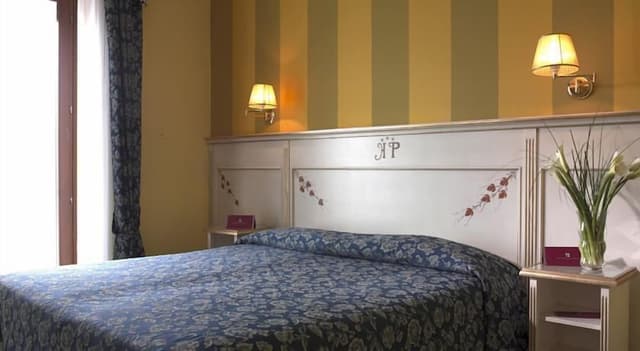 Standard Double or Twin Room, City View