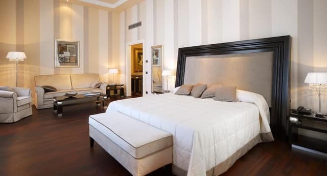Junior Double Room