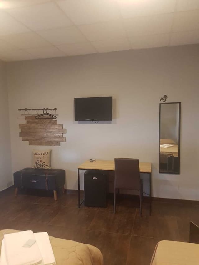 Deluxe Studio Suite, City View