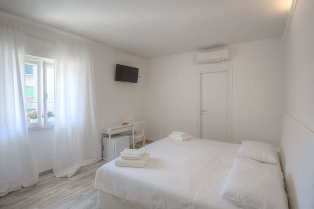 Double Room Single Use