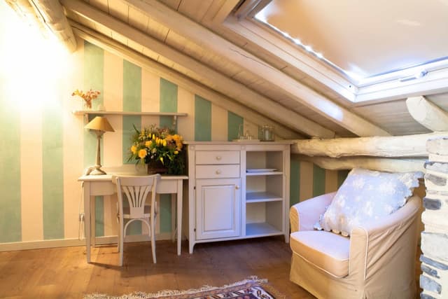 Suite (Attic)