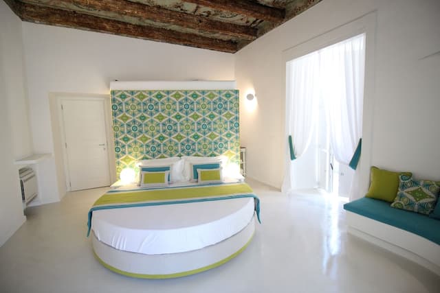Design Room, City View