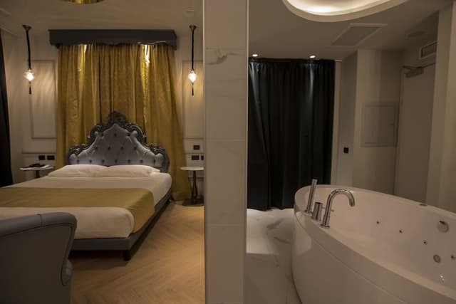 Junior Double Room, 1 King Bed, Non Smoking