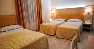 Comfort Triple Room, City View