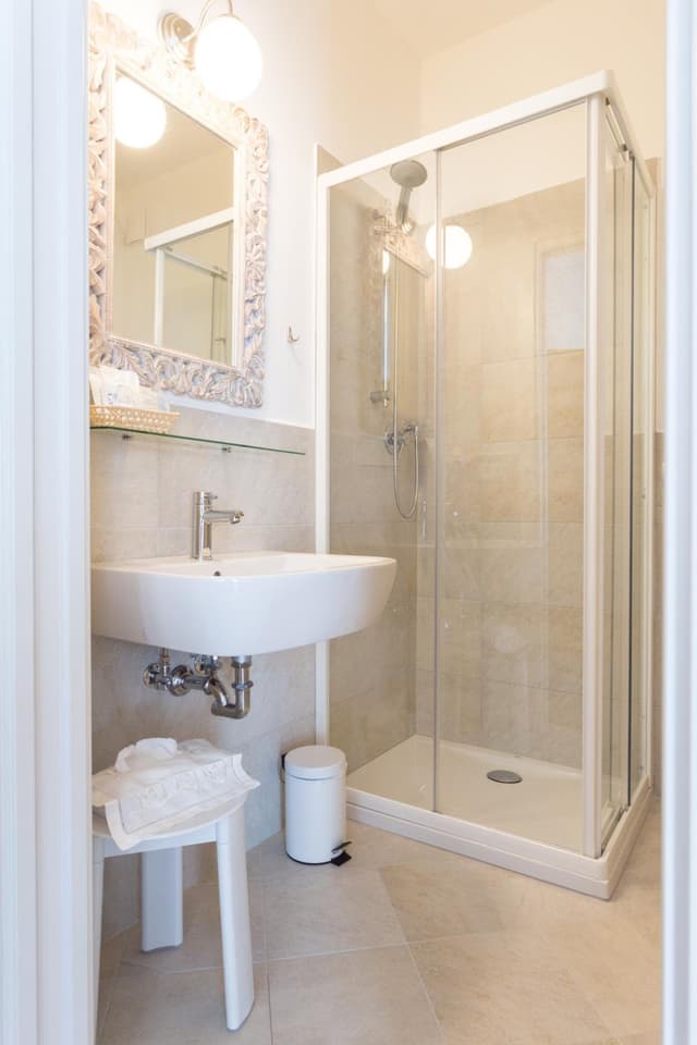 Deluxe Double or Twin Room with Balcony