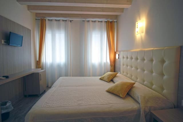 Double or Twin Room - Ground Floor