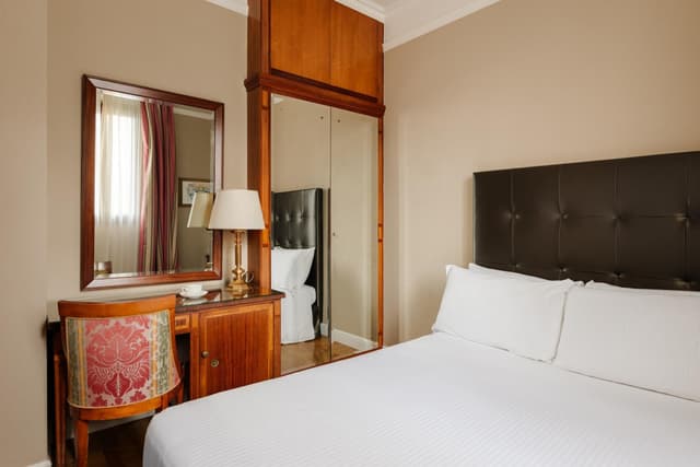 Classic Single Room