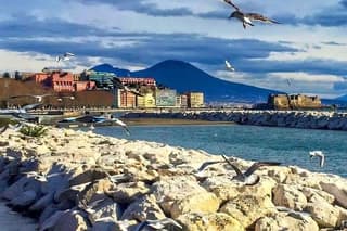 Pompeii and wine testing from Salerno