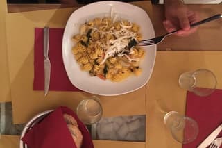 Walking Food Tour of Florence with Tastings and Wine