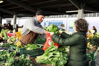 PRIVATE Sant’Ambrogio Market Tour & Class with Author Patrizia