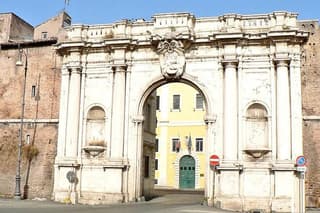 Porta Portese Market, Trastevere, St Cecilia & Jewish Ghetto Guided Tour in Rome