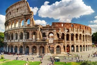 Colosseum guided tour with arena option