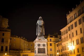 Rome by Night Walking Tour - Legends & Criminal Stories
