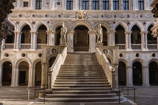Doge's Palace: Priority Entrance (Exclusive Refundable Ticket)