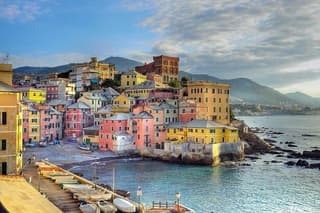 Genoa by Yourself with English Chauffeur - 4 or 8 hrs disposal by car or van