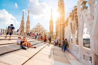 Milan Duomo: Cathedral Tour with Optional Rooftop or Rooftop Tour