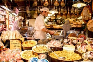 Bologna Private Food Tour with a Local: Pasta, Markets & Gelato