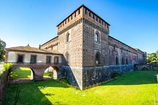 Historic Milan: Exclusive Private Tour with a Local