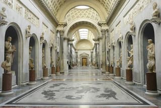 Vatican Museum & Sistine Chapel Fast-track entry Tickets