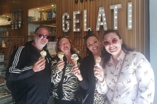 Naples Street Food Tour with Foodie Guide around Historical Center