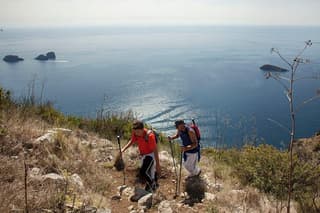 Private Trekking on the Sirenuse Trail