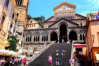 Sorrento, Positano, Amalfi and Ravello Tour Premium from Naples