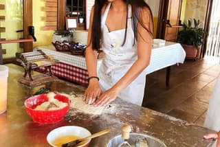 Cooking lesson: tagliatelle, mozzarella and tiramisu