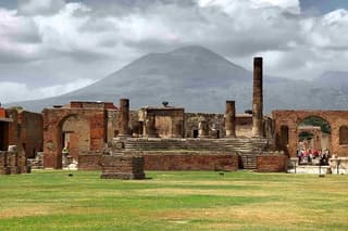 Pompei three hours with an expert guide