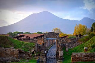 Private Tasfer With Pompeii Stop