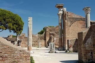 Ancient Ostia Ruins and Ostia Beach Shore Excursion from Civitavecchia Port