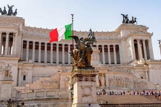 Transfer from Rome Fiumicino Airport (FCO) to the Amalfi Coast