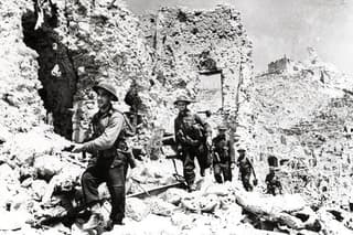 WW2 BATTLEFIELDS: Montecassino and Rapido River from Rome