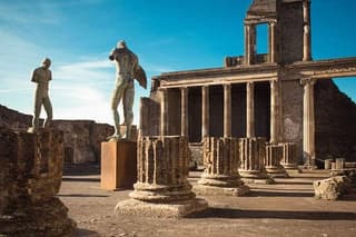 Round-Trip Shuttle Transfer from Naples to Pompeii