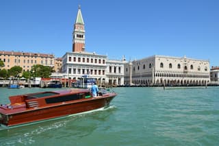 Venice Airport VCE to Venice Hotels Transportation