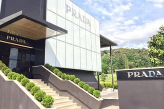 Private Full Day Shopping Tour Mall Gucci and Spaces Prada outlet