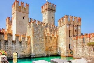 Verona and Sirmione Garda Lake Private Tour