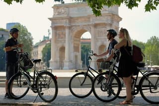 Milan: Bicycle Tour Live Tourist Guide 3 hours and half
