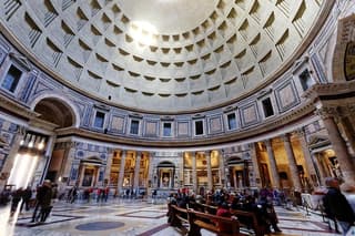 Rome's Iconic Temple: Pantheon Audio Guided Tour with Fast Access