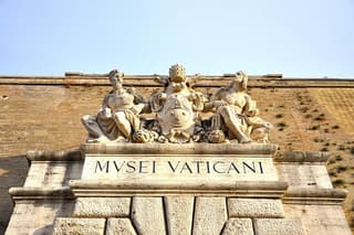 PRIVATE Vatican, Sistine Chapel & St. Peter's Basilica