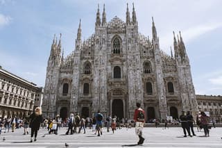 e-Scavenger hunt Milan: Explore the city at your own pace