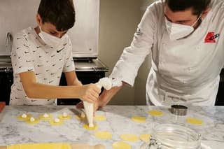 2-Hour Cooking Course of Delicious Desserts for Families in Milan